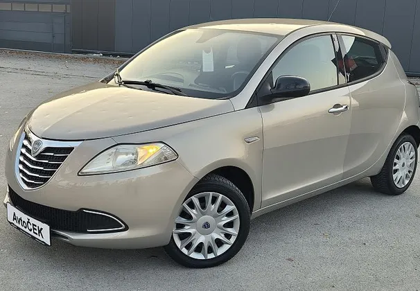 Zunanja slika - Lancia Ypsilon - 0.9 TwinAir + AUTOMATIC + IT DOK + EXTRA CENA - 1