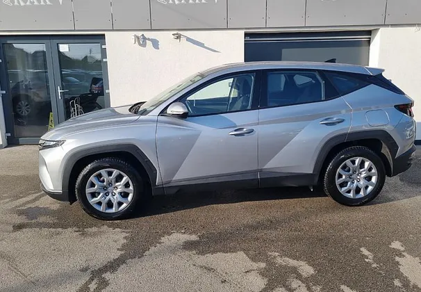 Zunanja slika - Hyundai Tucson - 1.6 T-GDI  TREND 2WD 47237 KM.1.LASTNIK. SERVISNA - 1