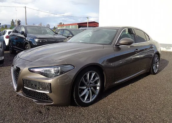 Zunanja slika - Alfa Romeo Giulia - 2.2 JTDm 180HP AUTOMATIC- SLOVENSKA -VSI SERVISI - 1