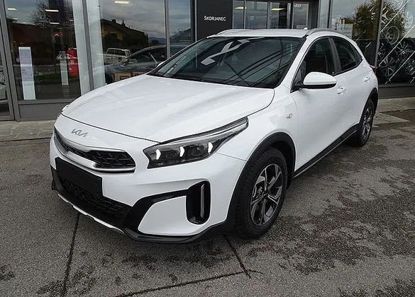 Zunanja slika - KIA XCeed - 1.6 T-GDi LX SMART ISG 7DCT + ZIMSKE GUME + 30° - 1
