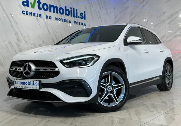 Zunanja slika - Mercedes-Benz GLA-Razred - 200|AMG Line|Memory|HUD|Kamera|Gretje|LineAss|R19 - 1