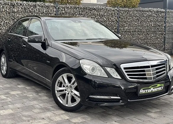 Zunanja slika - Mercedes-Benz E-Razred - E 220 CDI AVANTGARDE AVT GR SED NAVI PDC ACC - 1