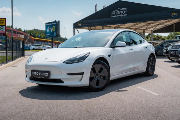 Zunanja slika - Tesla Model 3 - Standard Range Plus - 1