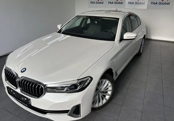 Zunanja slika - BMW Serija 5 - : 530e xDrive LUXURY.KAMERA.NAVI.USNJE.LED.ALU.4X4 - 1