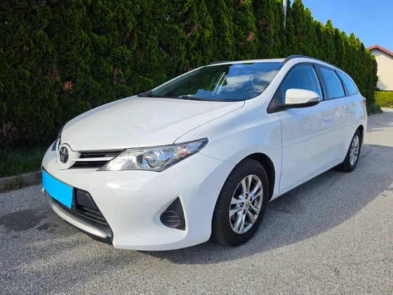 Zunanja slika - Toyota Auris - Toyota  TS 1.4 D-4D Luna - 1