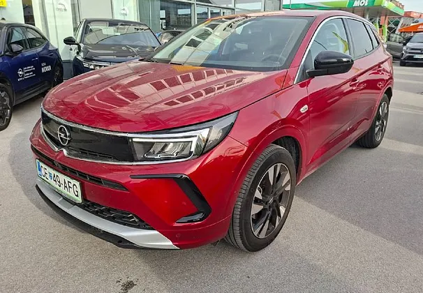 Zunanja slika - Opel Grandland - 1.2 Turbo Tech   Design Avt. 130KM - 1