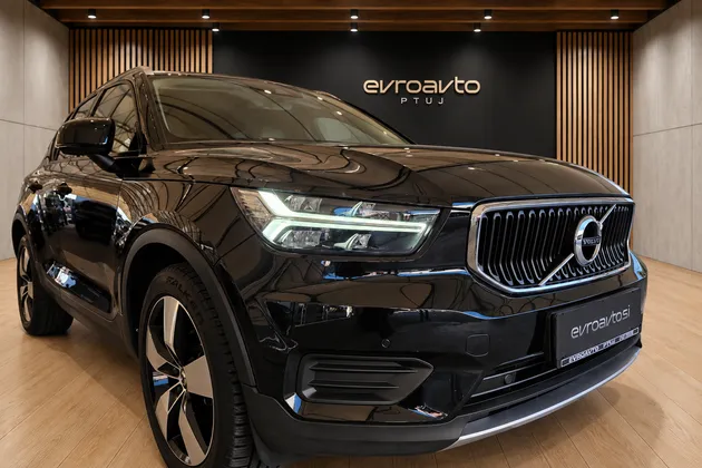 Zunanja slika - Volvo XC40 - D3 Momentum Avt.Radarski temp.  ACC -Kamera - 1