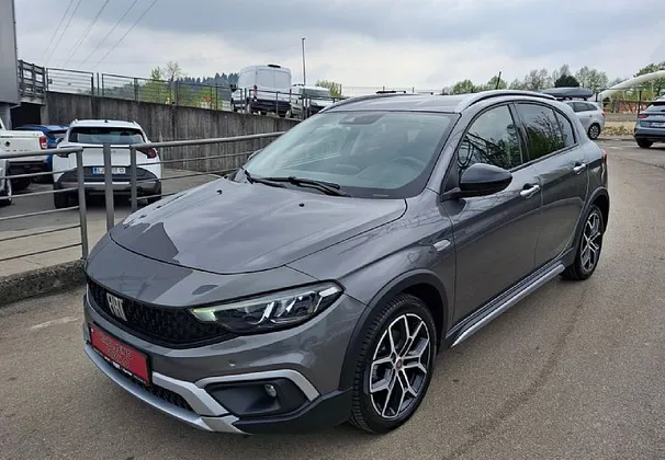 Zunanja slika - Fiat Tipo - 1.0 T3 GSE Cross SLOVENSKO POREKLO - 1