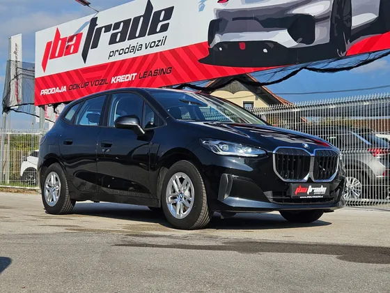 Zunanja slika - BMW Serija 2 - 220i Active Tourer Avt.,KAMERA,KLJUKA,.. - 1
