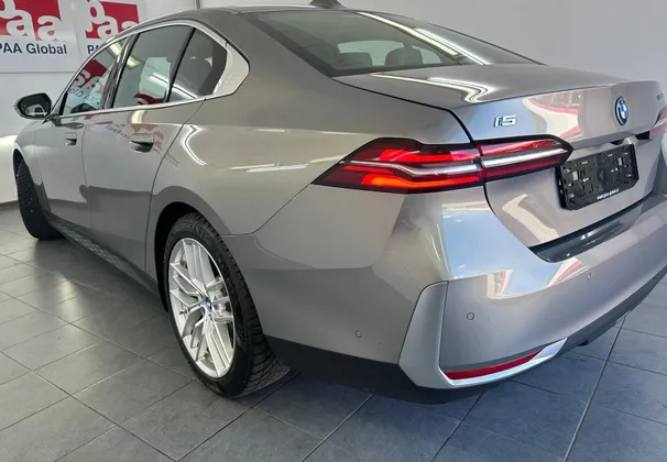 Zunanja slika - BMW i5 - eDrive40.LUKSENBURG.KAMERA.USNJE.LED-subvencija - 1