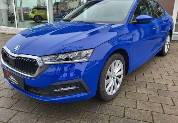 Zunanja slika - Škoda Octavia - 1.0 TSI slo-1 last-tov.gar-alu-pdc-el.paket-acc-.. - 1