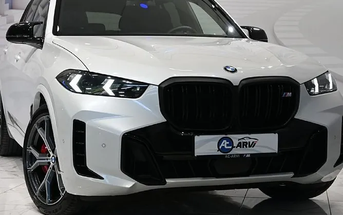 Zunanja slika - BMW X5 - serija : M60i xDrive.M.SPORT-ZRAČNO-KLJUKA-PANO-HUD-WEB-KEY - 1
