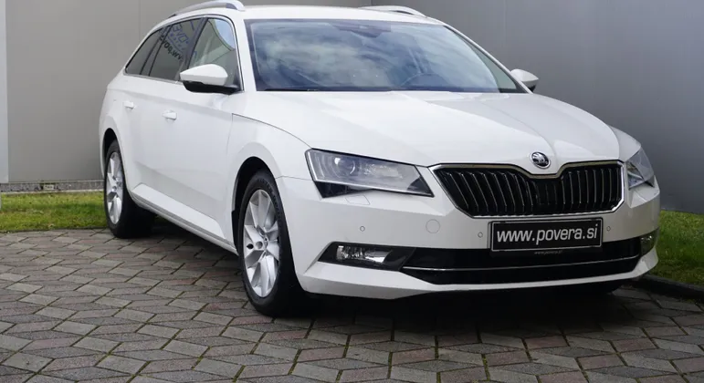 Zunanja slika - Škoda Superb - 2.0 TDI Style Combi  110 kW+Xenon+Memory+ACC+Kamer - 1