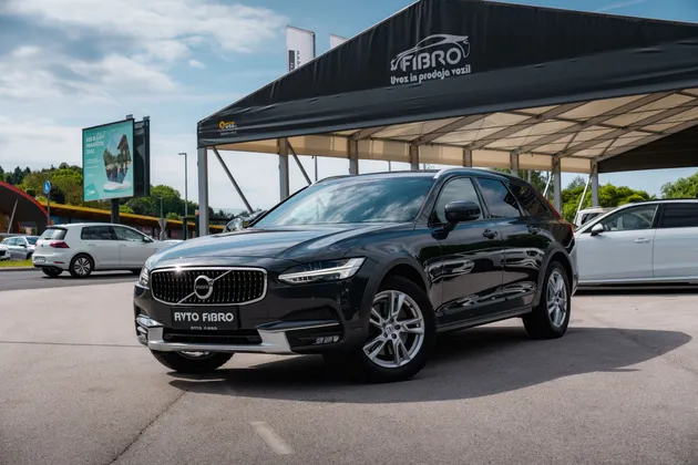 Zunanja slika - Volvo V90 - Cross Country D4 AWD Pro Avt. - 1