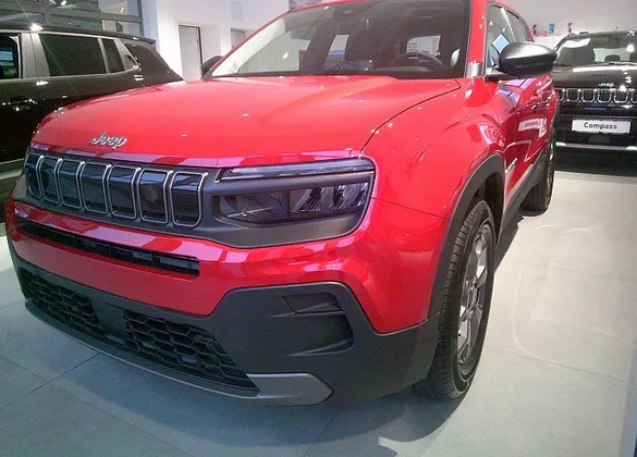 Zunanja slika - Jeep Avenger - 1.2 GSE 100 Altitude - 1