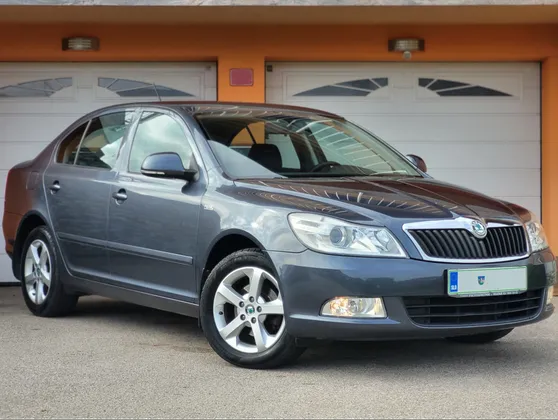 Zunanja slika - Škoda Octavia - 1,6 CR TDI DPF Family - 1